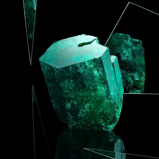 high quality Muzo emerald rough crystal